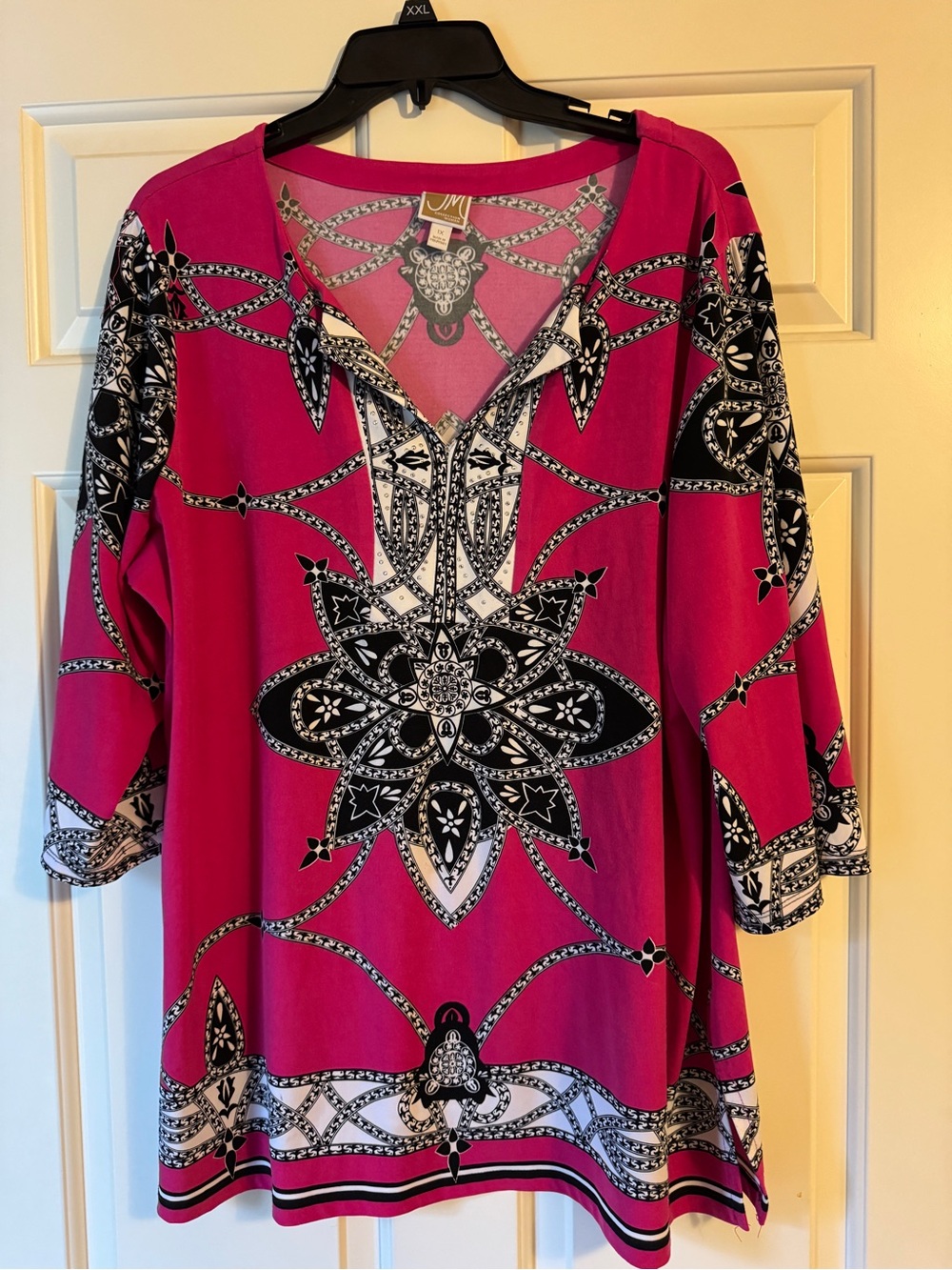 JM Collection Fuchsia and Black Printed V-Neck Tunic